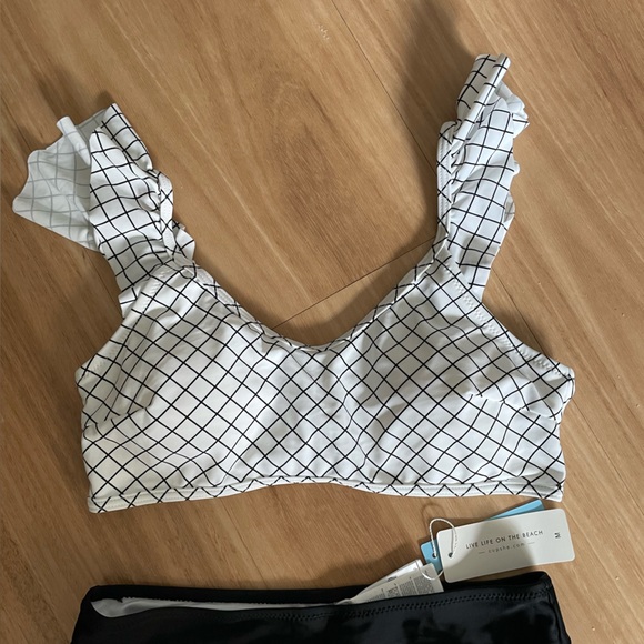 Cupshe Black and White Bikini Sporty High-Waisted Swimwear - Picture 3 of 6